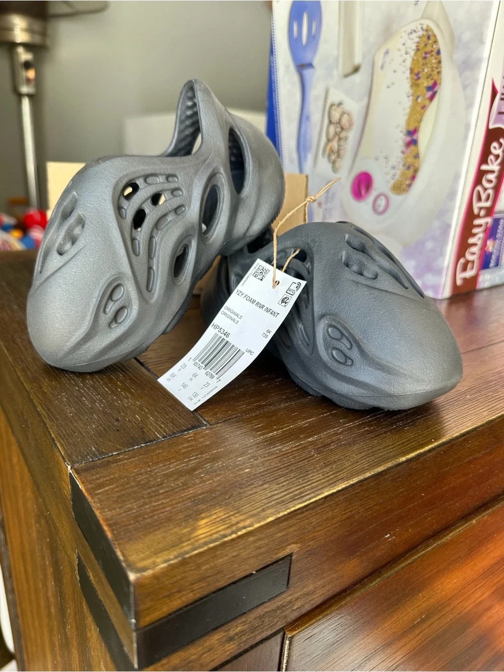 Yeezy Kids Foam Clog in Black